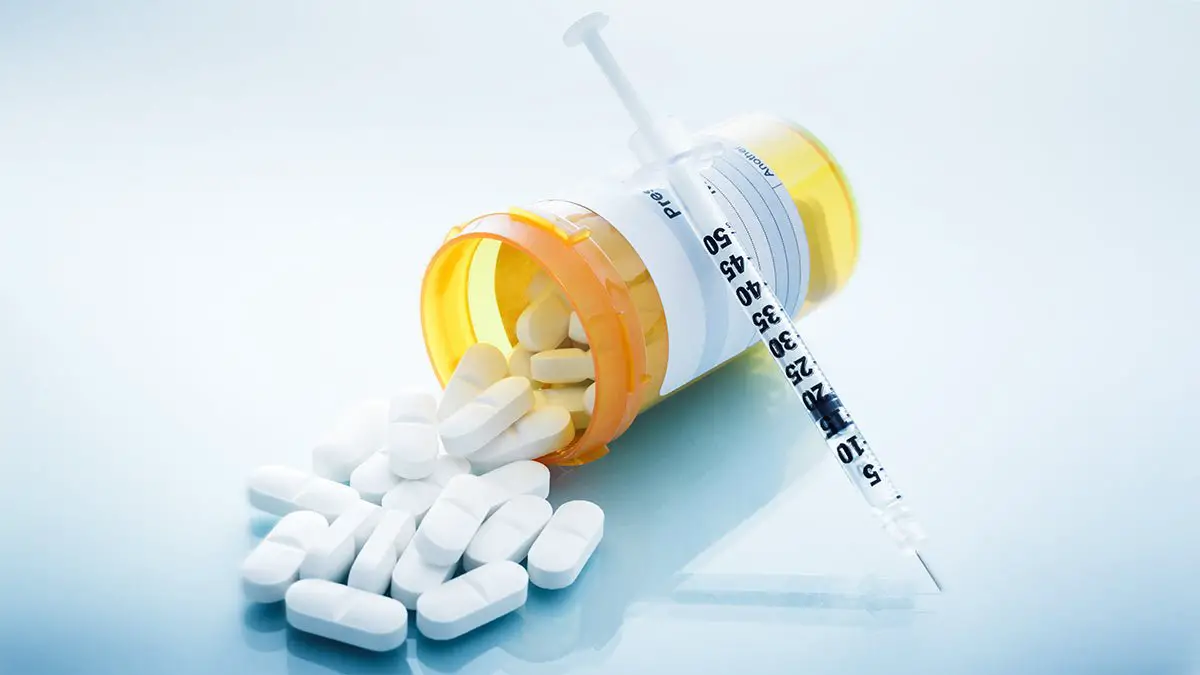 NPP vs Deca Durabolin - Which is Better, Pros and Cons, Safety, Side Effects, Usage Precautions, and Reliable Online Sources